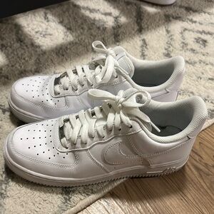 Nike Men’s Air Force 1’s 7.5